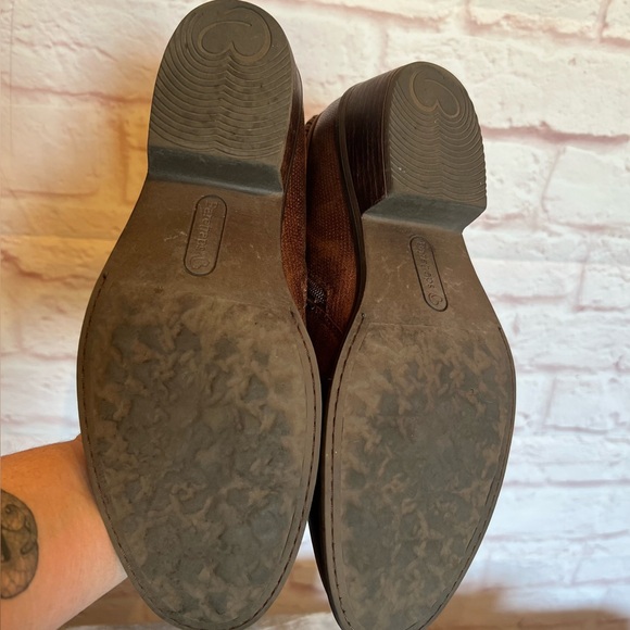 BareTraps Minay Ankle Boots - Picture 6 of 8